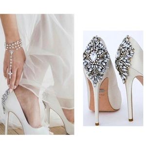 Badgley Mischka WHITE KIARA EMBELLISHED PUMP